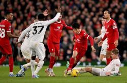 开云APP-面对曼联，曼联上演关键一战的简单介绍