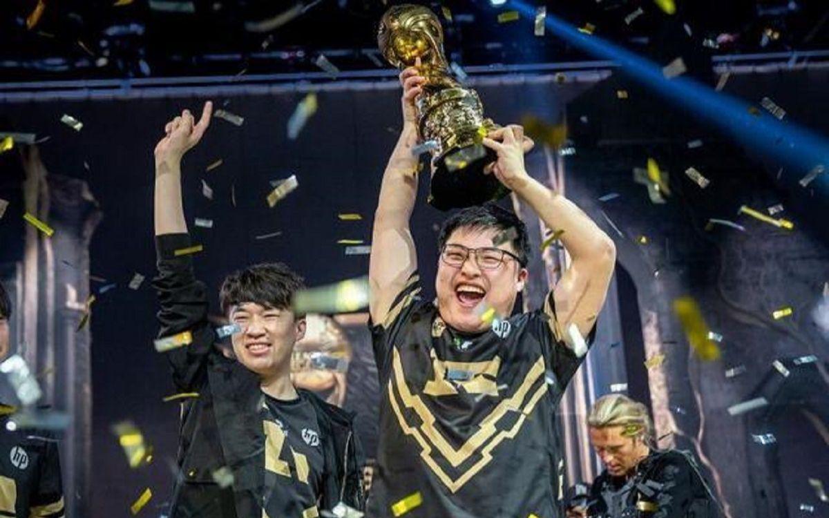 IG险胜FNC，Uzi操刀奇招英雄翻盘半决赛2:1（北京）