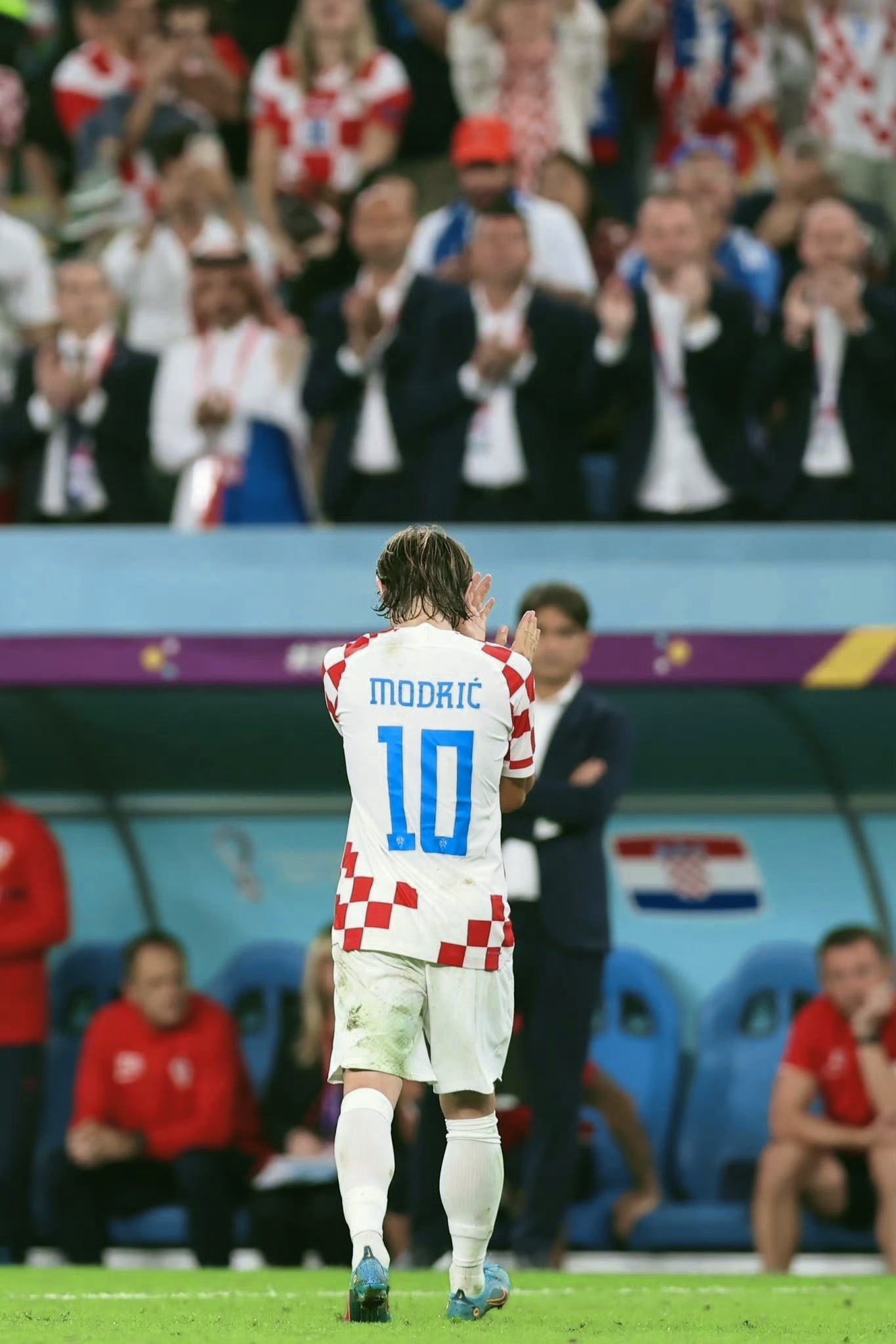 欧锦赛的预遇赛场上千回百发 欧锦赛的预遇赛场上千回百发