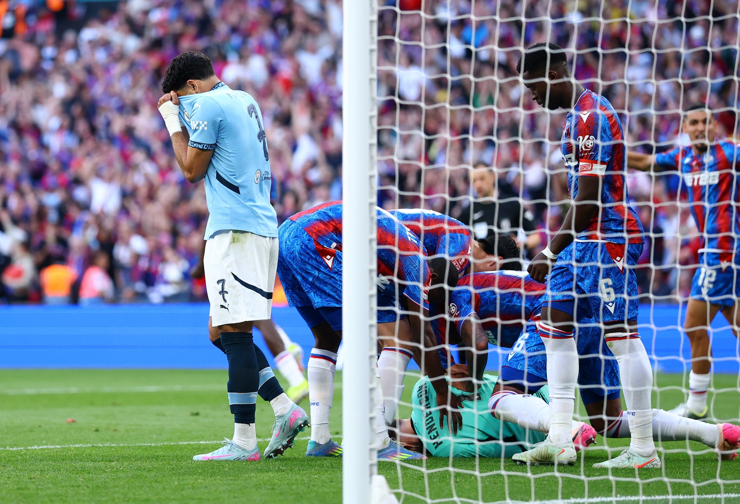 关于罗马轻取西班牙,门迪状态火热的信息 关于罗马轻取西班牙,门迪状态火热的信息