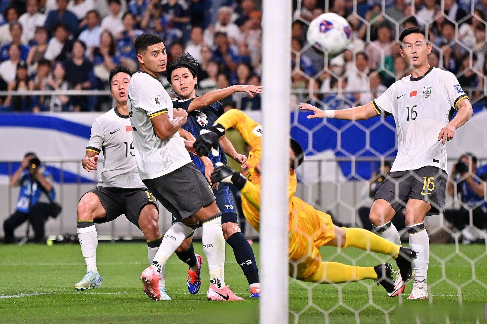 日本绝杀马德里竞技，奥亚尔萨瓦尔带队取胜